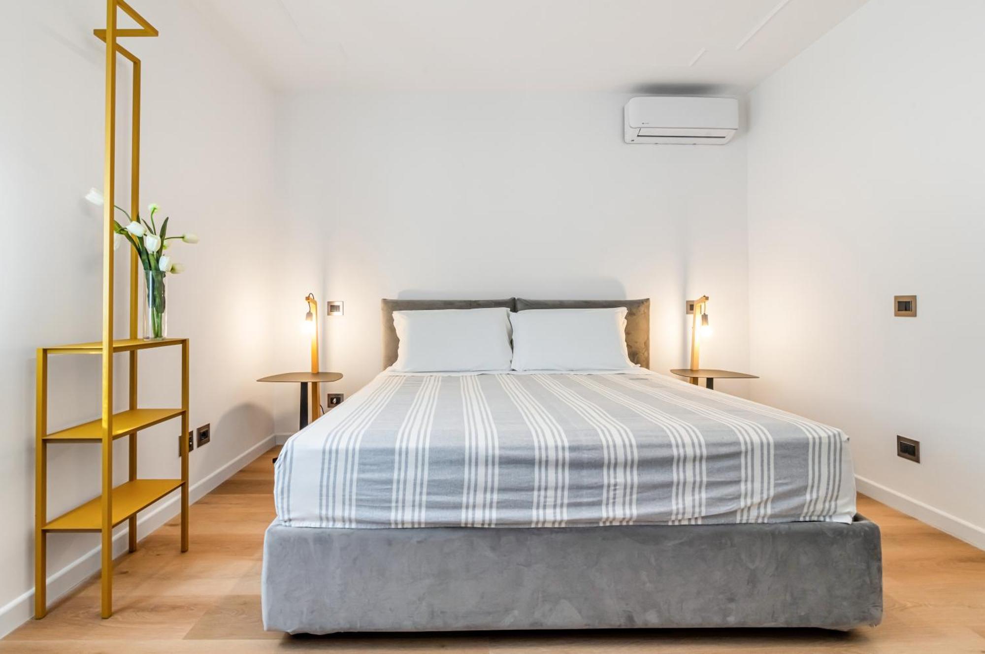 Piazza Indipendenza Loft & Rooms Palermo Exterior photo